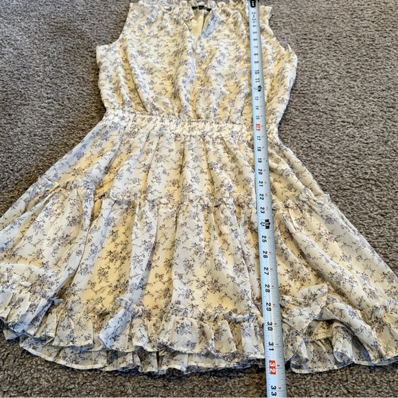 Women's Papermoon Floral A-Line Smocked Waist
Tiered Ruffled Chiffon Mini Dress - Picture 8 of 8